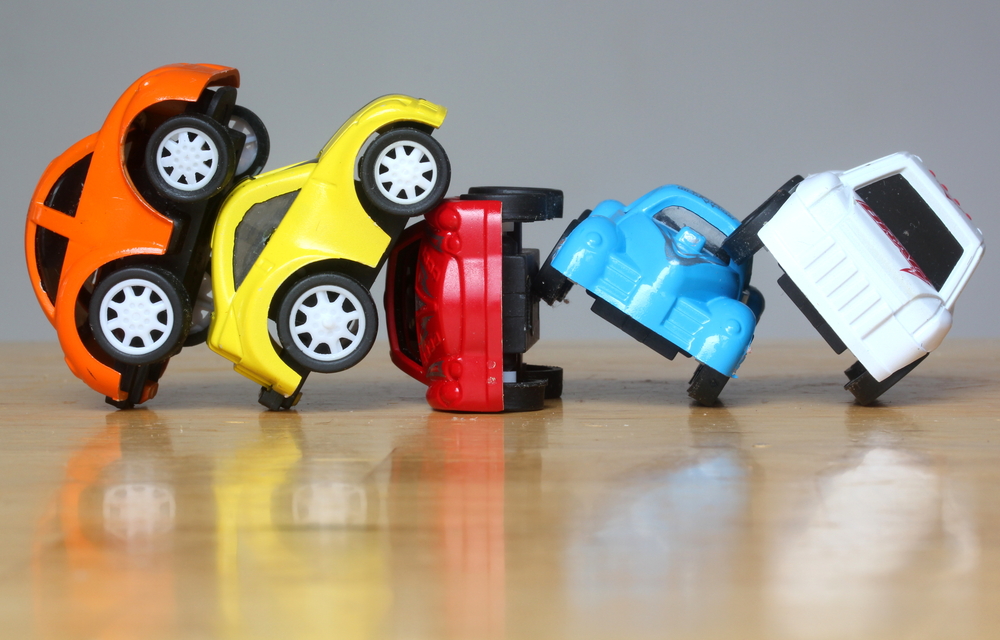 Car-Accident-concept-image-with-colorful-miniature-cars