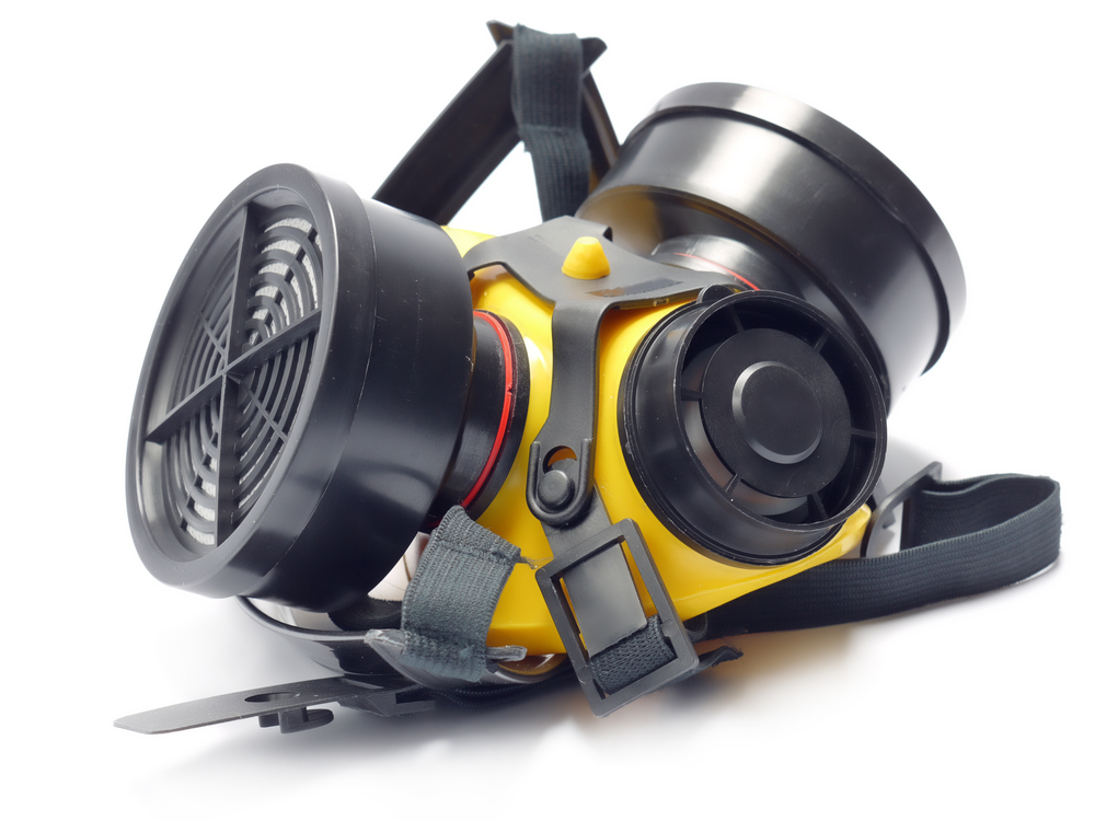 Respirator-with-interchangeable-filter-cartridges